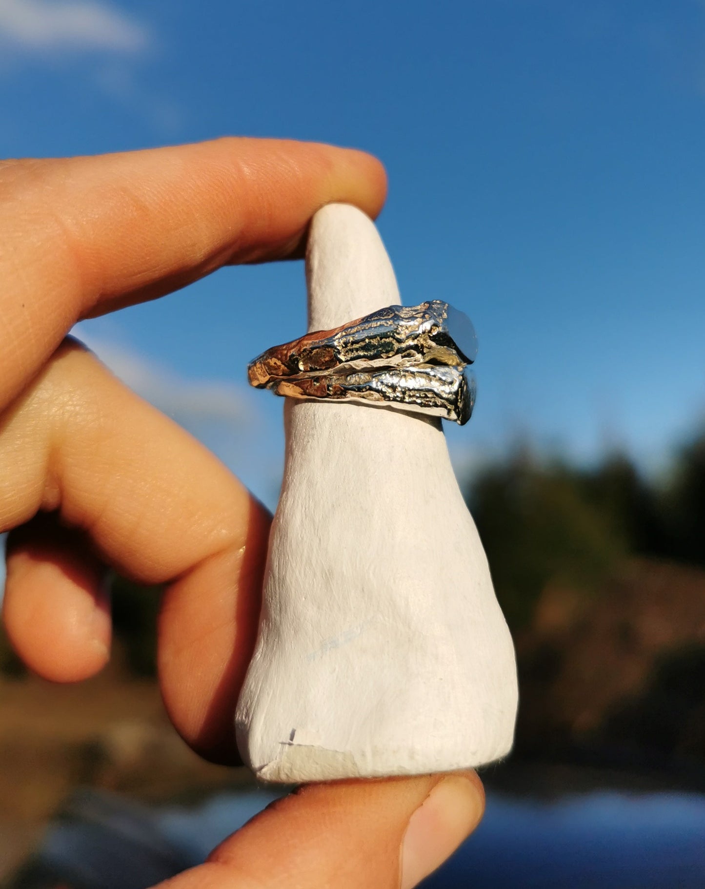Blank Faced Organic Formed Ring